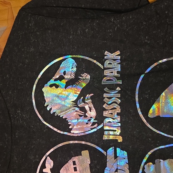 Universal Shirt - Picture 8 of 10